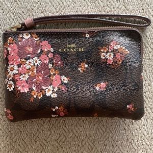 Coach Wristlet Wallet - Floral